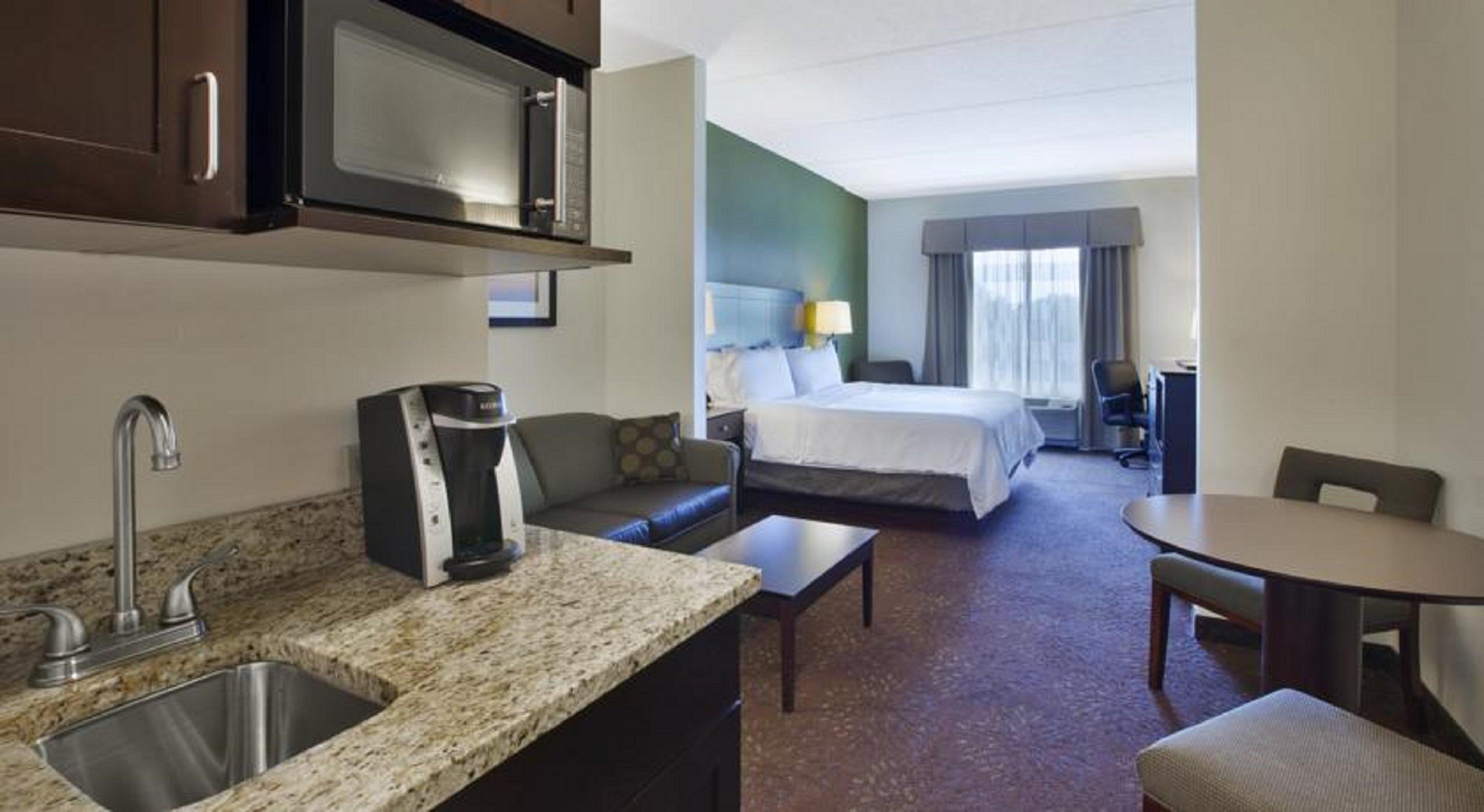 Holiday Inn Express Hotel & Suites Saginaw By Ihg Exterior foto