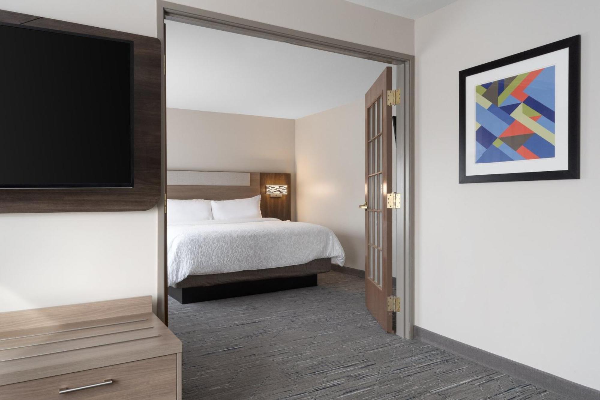 Holiday Inn Express Hotel & Suites Saginaw By Ihg Exterior foto