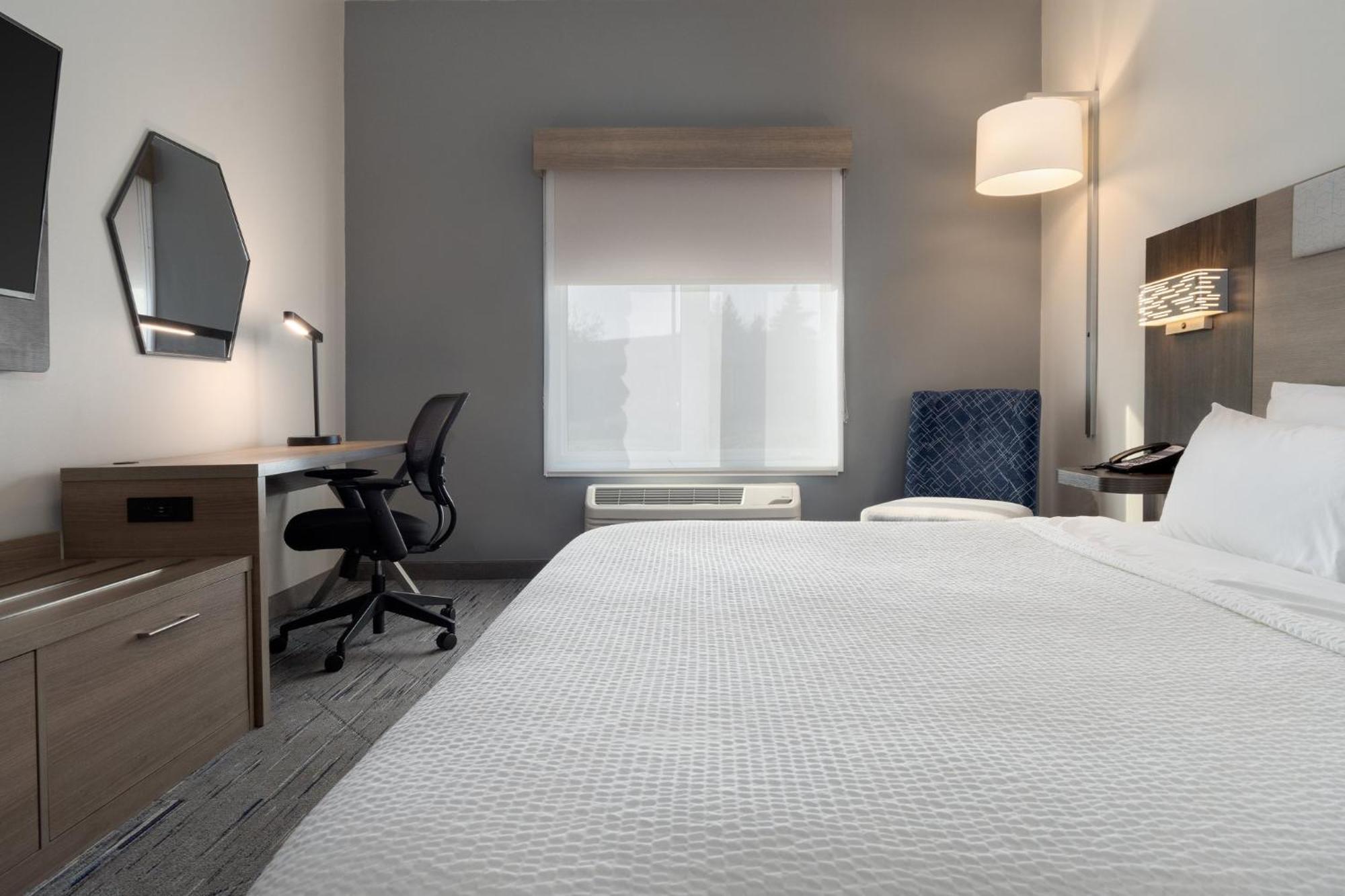 Holiday Inn Express Hotel & Suites Saginaw By Ihg Exterior foto
